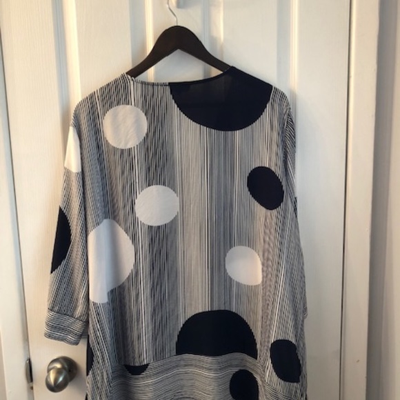 Navy Blue and White Blouse - Picture 2 of 4